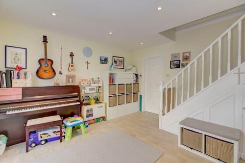 27 Glebe Way, Corsham, SN13 9UL