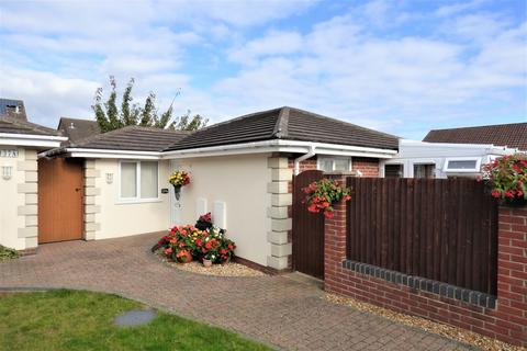 2 bedroom detached bungalow for sale, Highview Gardens, Parkstone