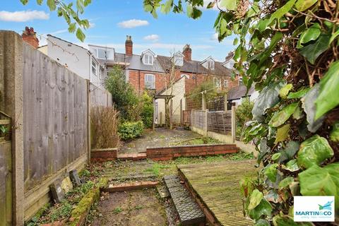 3 bedroom terraced house for sale, Glen Bank , Hinckley