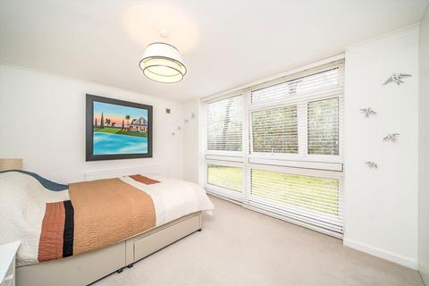 2 bedroom flat to rent, Corfton Road, London W5