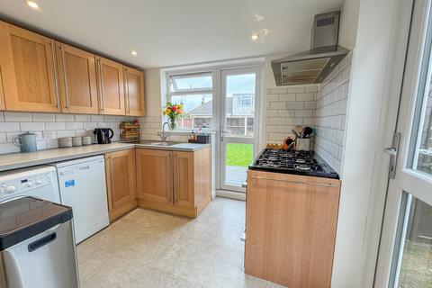 10 Cornhill Avenue, Hockley, SS5 5BZ