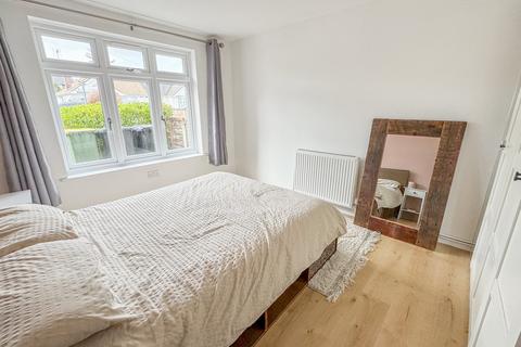10 Cornhill Avenue, Hockley, SS5 5BZ