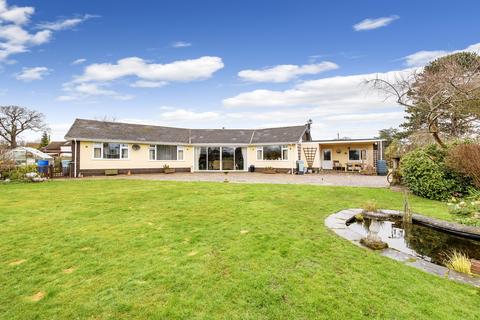 4 bedroom detached bungalow for sale, Longdon-upon-tern