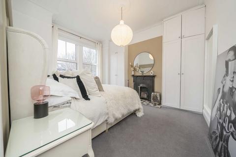 123a Carlyle Road, London, W5 4BP