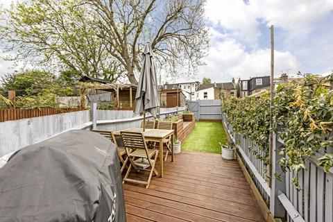 123a Carlyle Road, London, W5 4BP