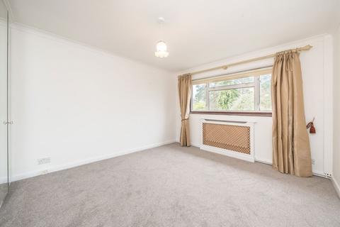 2 bedroom flat to rent, Crown Road, Twickenham TW1