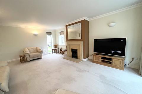 5 bedroom detached house to rent, St Julians Close, South Marston, Wiltshire, SN3