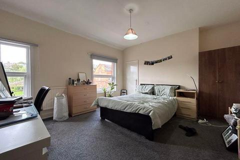 5 bedroom house to rent, Portland Road, Nottingham NG15