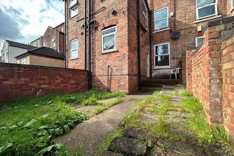 5 bedroom house to rent, Portland Road, Nottingham NG15