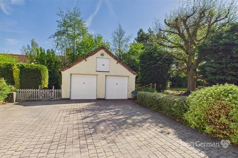 3 bedroom detached house for sale, Sudbury Road, Yoxall
