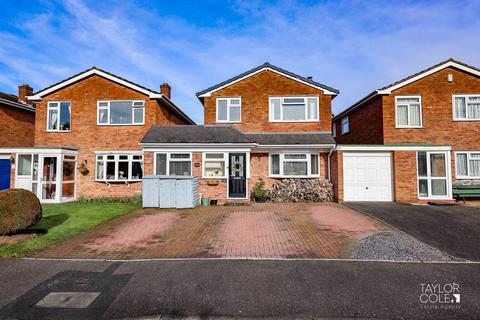 3 bedroom link detached house for sale, Cromwell Road, Coton Green