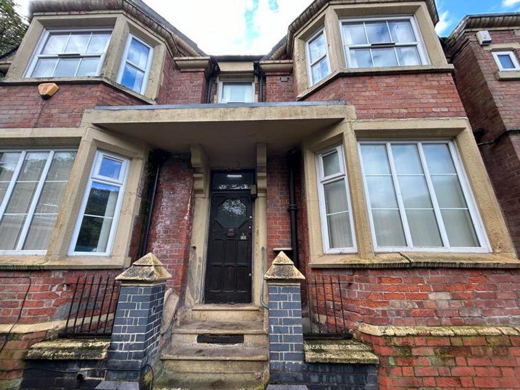 A charming exterior view of a well-maintained p...