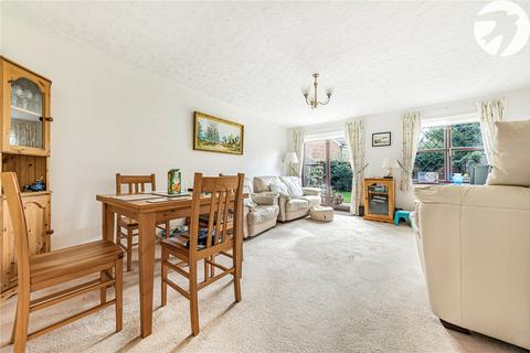 6 Redding Close, Dartford, DA2 6NB