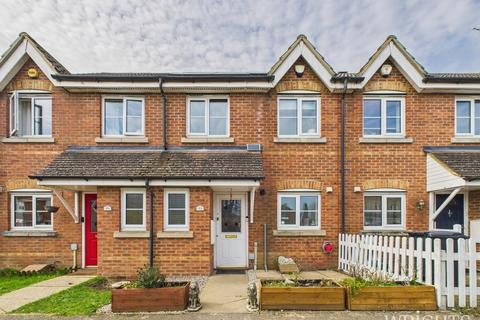 3 bedroom terraced house to rent, Gorseway, Hatfield AL10