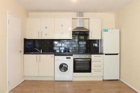 2 bedroom ground floor maisonette to rent, Locket Road, Harrow