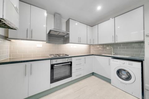 6 bedroom apartment to rent, Lower Clapton Road, London