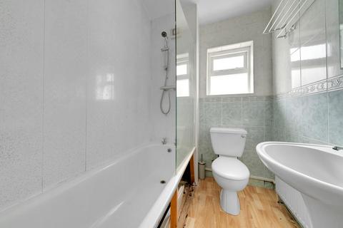6 bedroom apartment to rent, Lower Clapton Road, London