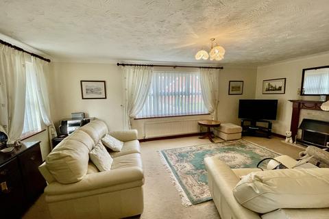 2 bedroom detached bungalow for sale, Broome Way, Holbeach