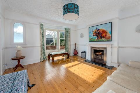 5 bedroom terraced house for sale, 84 Staplegrove Road, Taunton