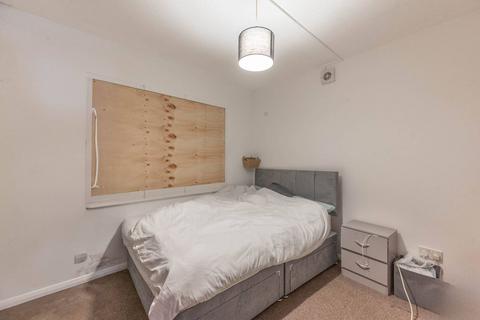 1 bedroom flat for sale, Church Road, Northolt, UB5