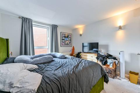 2 bedroom flat to rent, Enfield Road, De Beauvoir Town, London, N1