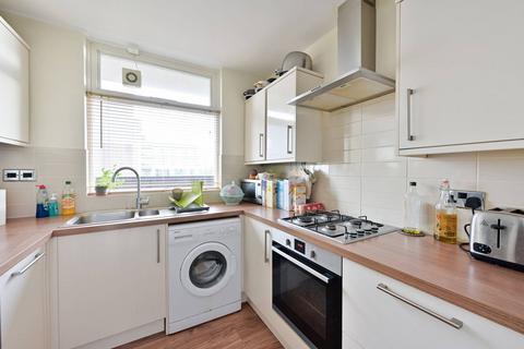 1 bedroom flat for sale, Upper Richmond Road, Putney, London, SW15