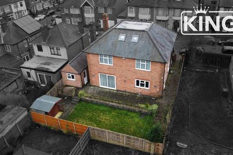 18 Baslow Road, Leicester, LE5 5HD