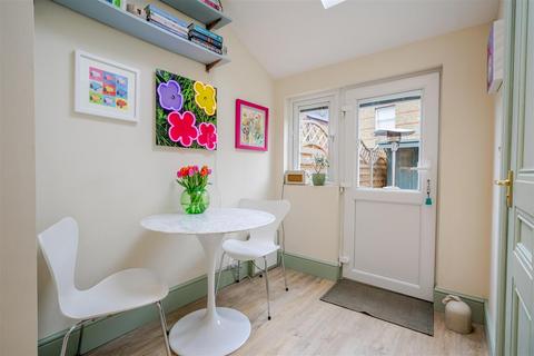 3 bedroom terraced house for sale, St. Marks Place, Windsor