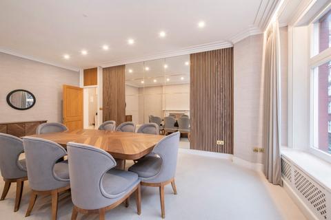 3 bedroom flat for sale, Oxford & Cambridge Mansions, Transept Street, Marylebone, London