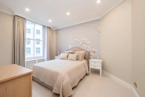 3 bedroom flat for sale, Oxford & Cambridge Mansions, Transept Street, Marylebone, London