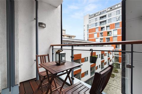1 bedroom flat for sale, Wandsworth Road, London