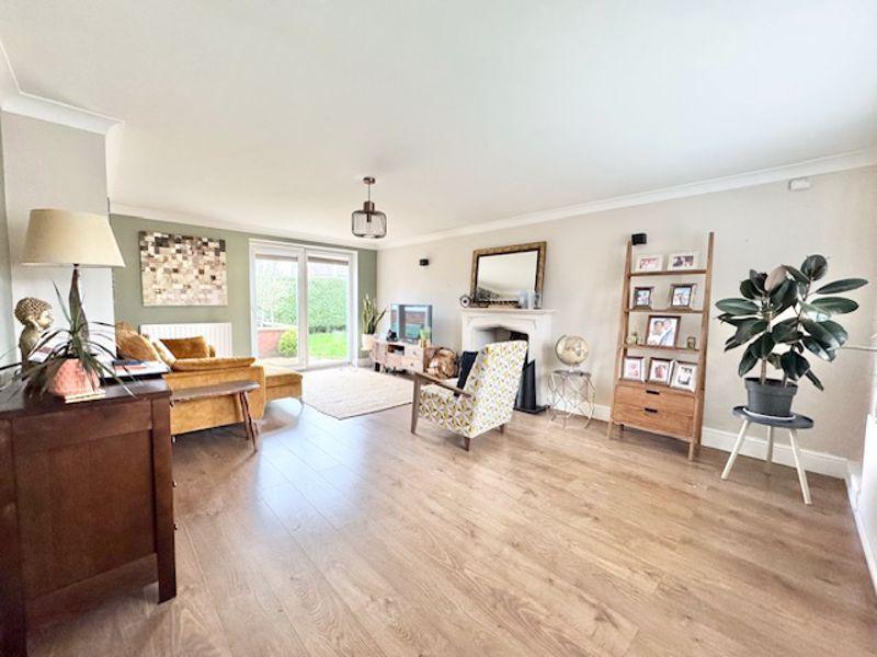 Lounge dining room