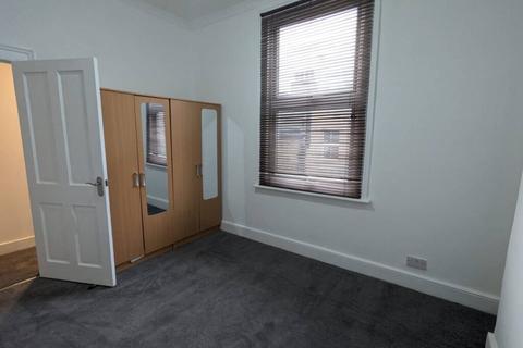 1 bedroom flat to rent, Victoria Road, London NW6