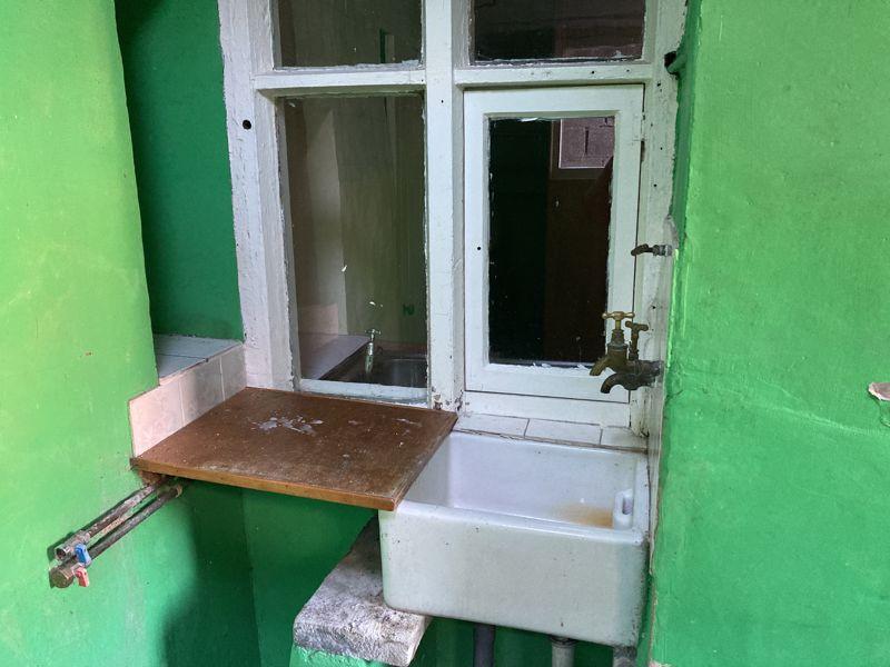 Utility room sink