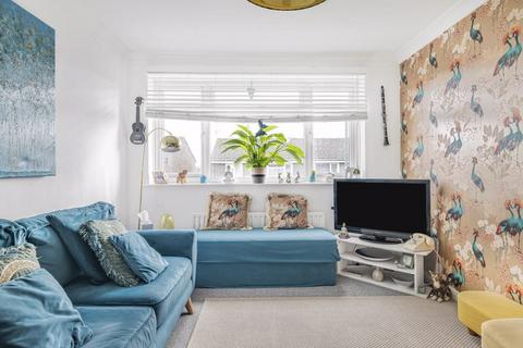 2 bedroom flat for sale, Basing Drive, Bexley