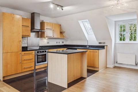 2 bedroom apartment to rent, Farnham Common First Floor 2 Bedroom 2 Bathroom Apartment £1495pcm