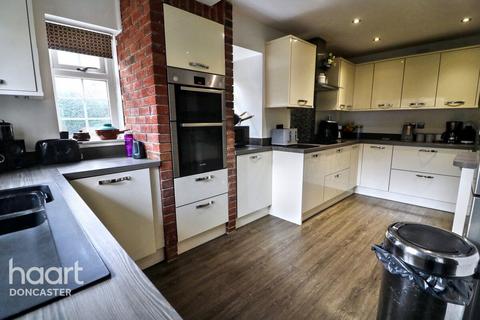 1 Barnsley Road, Doncaster, DN5 8QQ