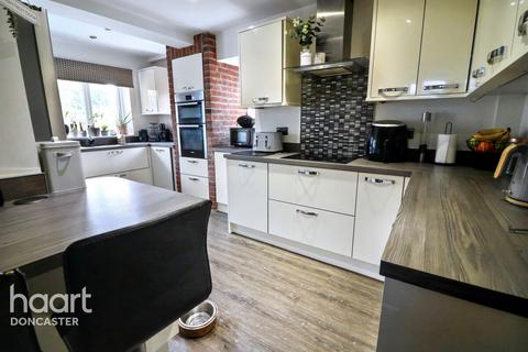 1 Barnsley Road, Doncaster, DN5 8QQ