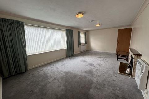 2 bedroom detached bungalow for sale, Gwelfor Estate, Cemaes Bay, Anglesey, LL67