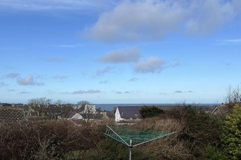2 bedroom detached bungalow for sale, Gwelfor Estate, Cemaes Bay, Anglesey, LL67