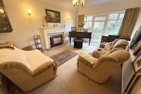 4 bedroom detached house for sale, Tamworth Road, Sutton Coldfield, B75 6DG