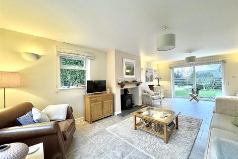 8 Dozmere Close, Feock, Truro, TR3 6RL