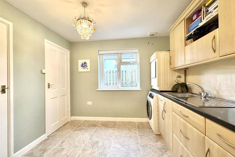 8 Dozmere Close, Feock, Truro, TR3 6RL