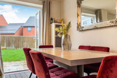 17 Barnade View, Tithebarn, Exeter, EX1 3ZB