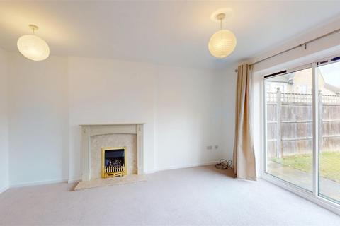 2 bedroom semi-detached house to rent, Gresley Drive, Stamford