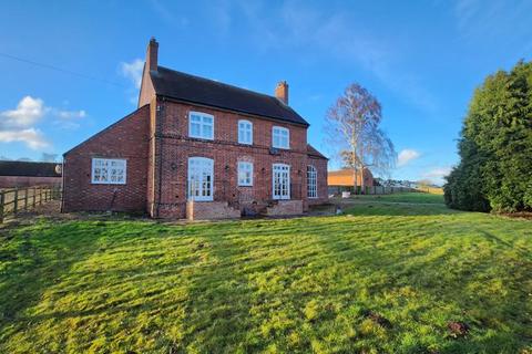 5 bedroom detached house to rent, Lizard Farmhouse, Lizard Lane, Shifnal. TF11 8QE