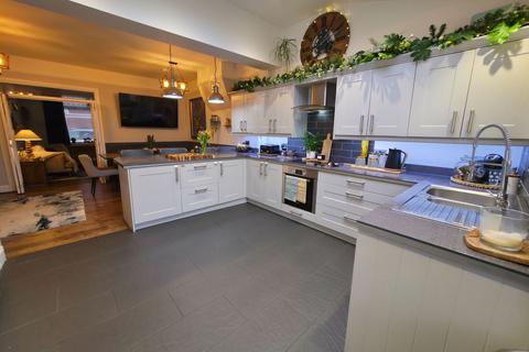 11 Asquith Street, Griffithstown, Pontypool, NP4 5HL