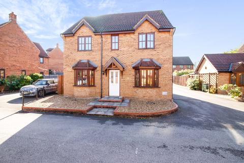 4 bedroom detached house to rent, Frogmore Place, Westcroft, Milton Keynes