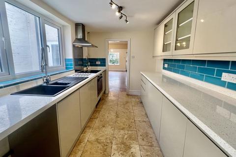 2 bedroom terraced house for sale, Hamstreet