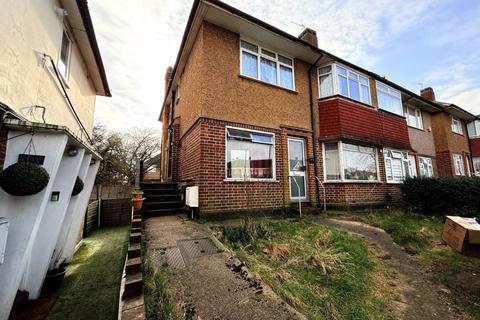 2 bedroom maisonette for sale, Carlton Close, Northolt